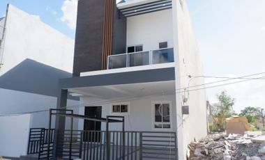 Modern House with 4 Bedroom for Sale in Angeles City Near Airport