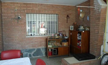 Chalet en venta en Burzaco Este