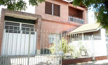 Chalet en venta en Burzaco Este