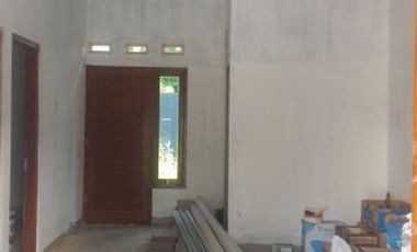 RUMAH ISTIMEWA UNTUK ANDA TYPE BESAR DI TENGAH SLEMAN