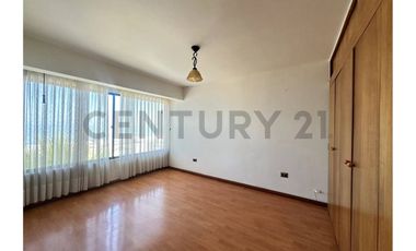 Departamento grande en sector sur