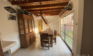 Venta casa 3 ambientes con quincho en Bernal
