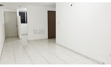 VENTA DE APARTAMENTO CON PATIO EN $78,000  #519