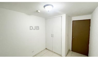 VENTA DE APARTAMENTO CON PATIO EN $78,000  #519
