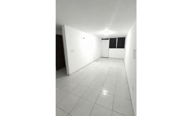 VENTA DE APARTAMENTO CON PATIO EN $78,000  #519