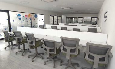 Renta de oficina completamente equipada de 210m2 dentro de Nodus Flex Center