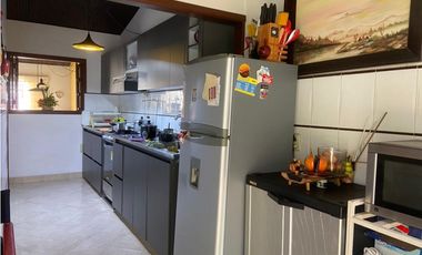 VENTA CASA ESQUINERA EN PIEDECUESTA CERCA AL PARQUE PRINCIPAL COD:409