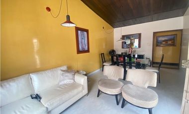 VENTA CASA ESQUINERA EN PIEDECUESTA CERCA AL PARQUE PRINCIPAL COD:409