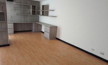 PR13599 SE ARRIENDA OFICINA EN SECTOR VILLAGRANDE, ENVIGADO