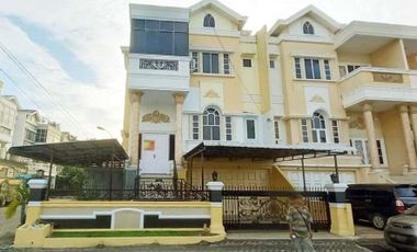 Villa Komplek Piazza Residence (Jalan Gaperta - Kapten Muslim) Medan