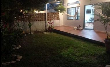 AArriendo Casa Campestre con Piscina en el Guadual Rivera. Cod A22394