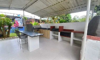 AArriendo Casa Campestre con Piscina en el Guadual Rivera. Cod A22394