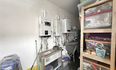 EN VENTA 4D+4B + SERVICIOS, CERCANA A DUNALASTAIR Y LINCOLN