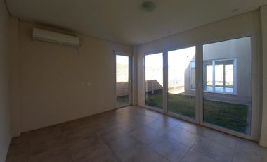 Neuquen. Centenario Venta Casa nueva 2 dormitorios en dos plantas BÂ° Costa Rio