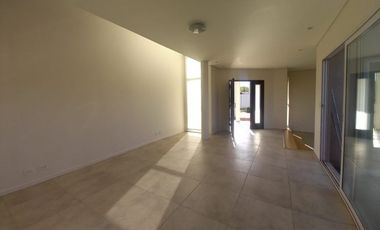 Neuquen. Centenario Venta Casa nueva 2 dormitorios en dos plantas BÂ° Costa Rio