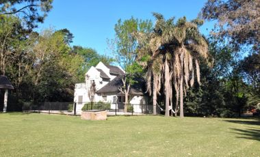 Excelente casa en Parque Las Naciones