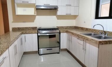 VENTA RESIDENCIA🏠 DE 4 RECÁMARAS🛏️  EN PORTO ALEGRE, PRIVADA AL NORTE DE MERIDA, YUCATAN