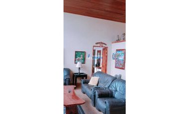 Se vende espectacular casa en Boquete, super amplia y acogedora!