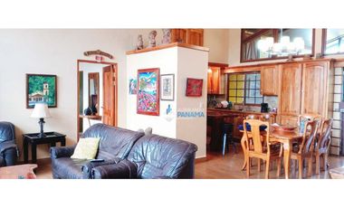 Se vende espectacular casa en Boquete, super amplia y acogedora!