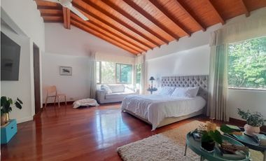 Casa Duplex en Arriendo Envigado sector loma de las brujas