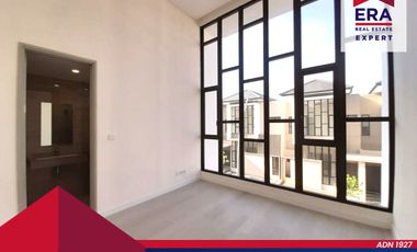 Disewakan Rumah 3 Lantai Dalam Cluster ASYA @Jakarta Garden City