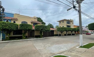 CASA EN VENTA EN TABASCO 2000 EN EXCELENTE UBICACION