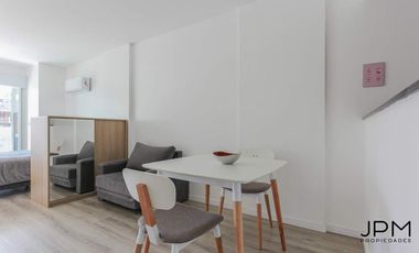 Muy luminoso Alquiler Temporario Gran Monoambiente C/balcón y Lavarropas