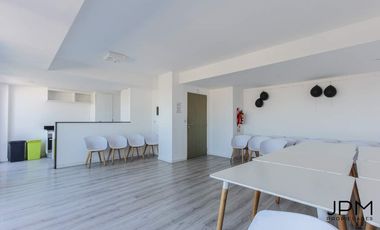 Muy luminoso Alquiler Temporario Gran Monoambiente C/balcón y Lavarropas