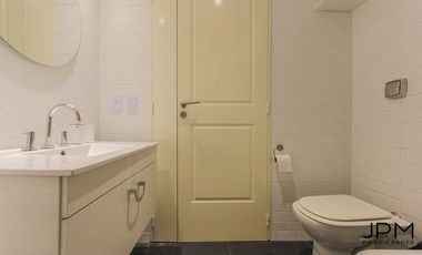 Muy luminoso Alquiler Temporario Gran Monoambiente C/balcón y Lavarropas