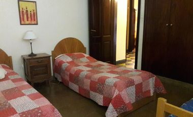 EXCELENTE CHALET EN VENTA MUY BIEN UBICADO EN LA CIUDAD DE MIRAMAR