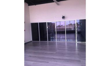 ALQUILER LOCAL COMERCIAL VIA CINCUENTENARIO
