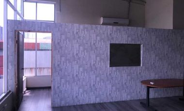 ALQUILER LOCAL COMERCIAL VIA CINCUENTENARIO