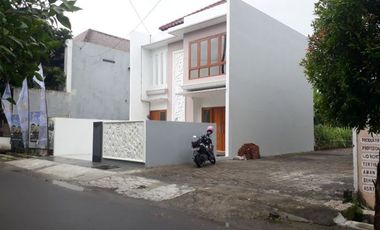 Rumah Dijual Murah 2 Lantai Banguntapan Konsep Townhouse