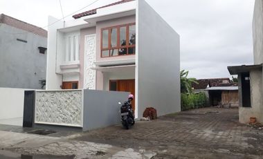 Rumah Dijual Murah 2 Lantai Banguntapan Konsep Townhouse