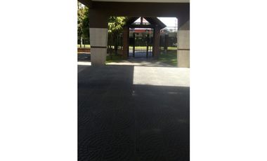 B°.Gral.Paz-Dto.4 amb.muy luminosos-Impecable estado-Todo piso Parquet- Amplio Lavadero independiente