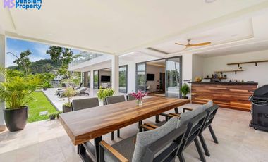 Exclusive 5-Bedroom Samui Sea-view Villa in Lamai