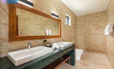 Exclusive 5-Bedroom Samui Sea-view Villa in Lamai
