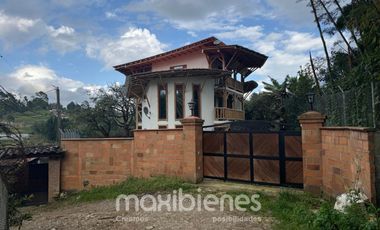 finca en arriendo en guarne. Cod A65577