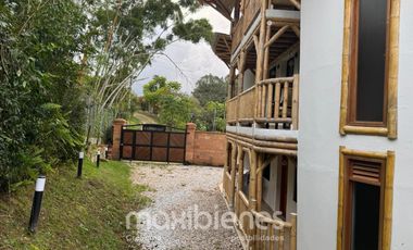 finca en arriendo en guarne. Cod A65577