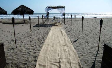 Las Valentinas, Alquiler de Local para Bodas al pie del mar en Playas Villamil