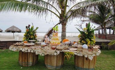 Las Valentinas, Alquiler de Local para Bodas al pie del mar en Playas Villamil