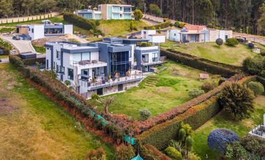 casa en venta en vereda gratamira. Cod V9731906