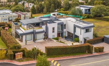 casa en venta en vereda gratamira. Cod V9731906