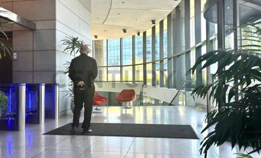 ARRIENDO LOCAL COMERCIAL PARQUE TITANIUM