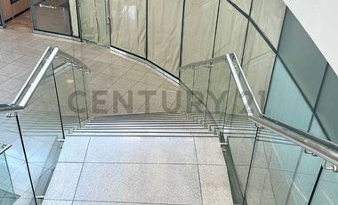 ARRIENDO LOCAL COMERCIAL PARQUE TITANIUM