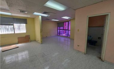 VENTA PLAZA COMERCIAL EN OBARRIO 2 NIVELES 800 M2