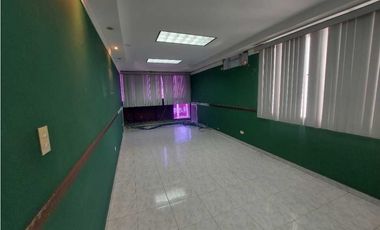 VENTA PLAZA COMERCIAL EN OBARRIO 2 NIVELES 800 M2