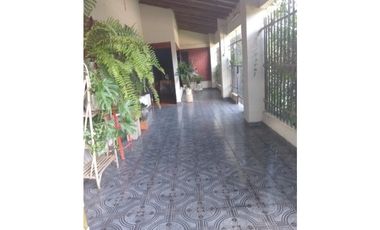 VENDO CASA