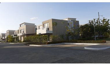 ALQUILER CASA COSTA SUR