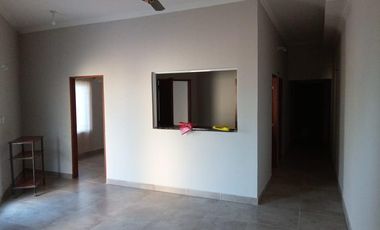 Local - Guadalupe oeste